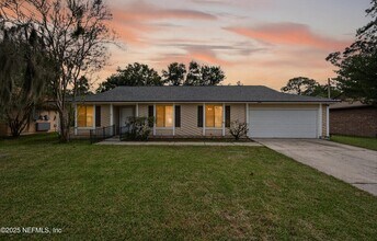 Building Photo - 4294 Tanglewilde Dr S