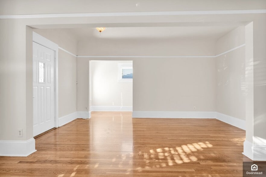 Building Photo - 114 N 17th St