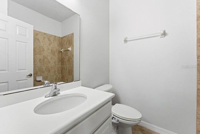 Building Photo - 2795 Oakwater Dr