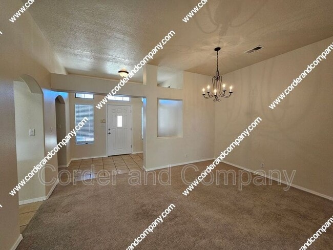 Building Photo - 1416 Monterrey Rd NE