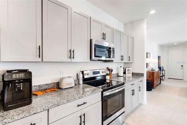 Building Photo - 8403 Canyon Creek Trail