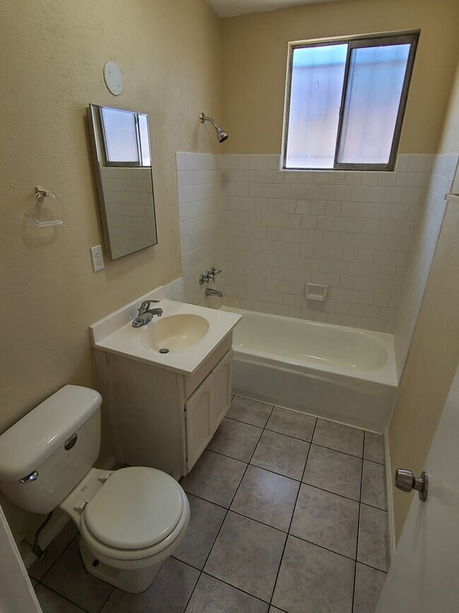 Building Photo - Bennett#2