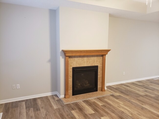 Building Photo - South East Springfield - Southern Hills Ho...