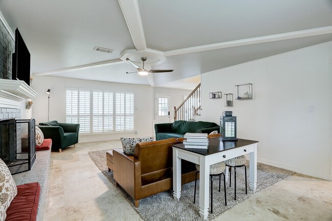 Building Photo - 12523 Briar Forest Dr