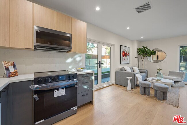 Building Photo - 665 McCadden Pl