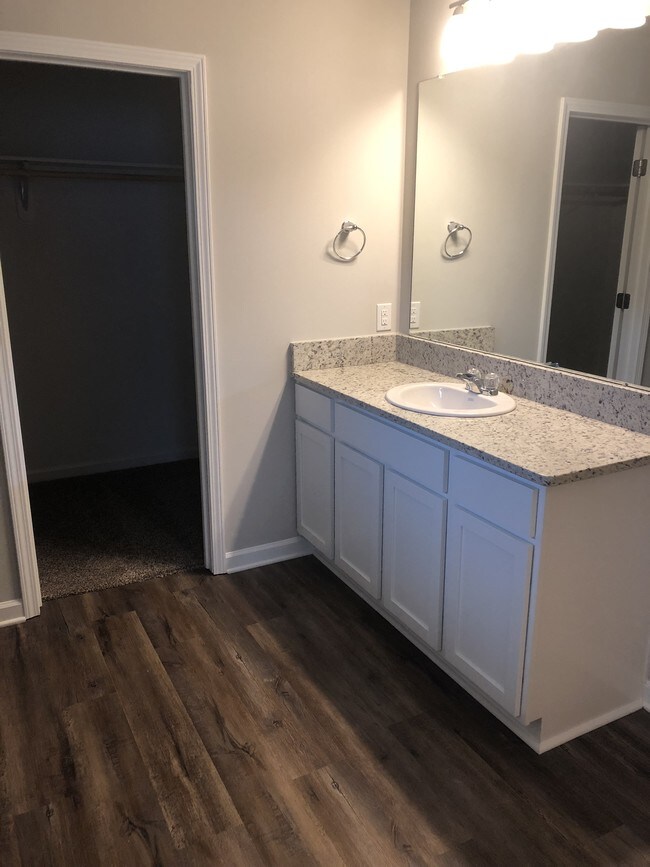 Building Photo - 42482 Lake Borgne Dr