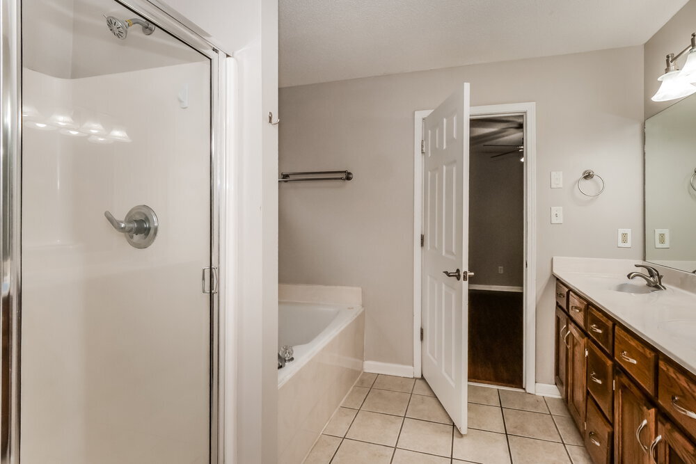 Building Photo - 8018 Jills Creek Dr