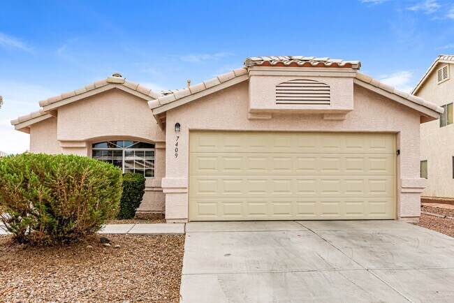 Building Photo - 7409 Hickory Hills Dr