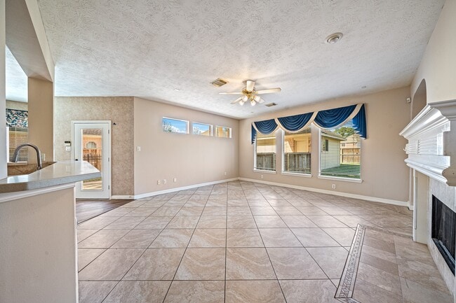 Building Photo - 9306 Lochflora Dr