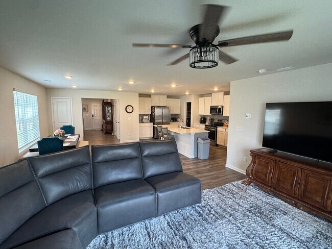 Building Photo - 2362 Trollinger Dr