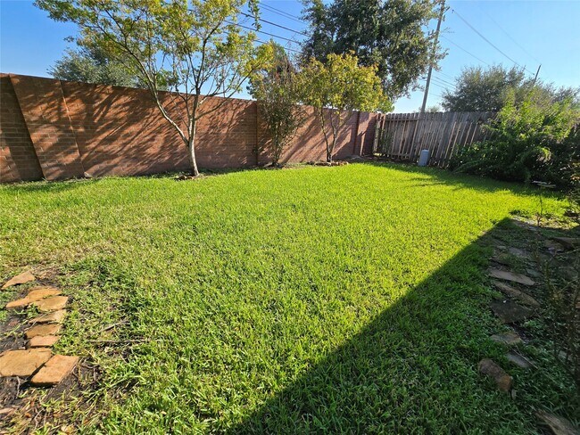 Building Photo - 24710 Tribeca Ln