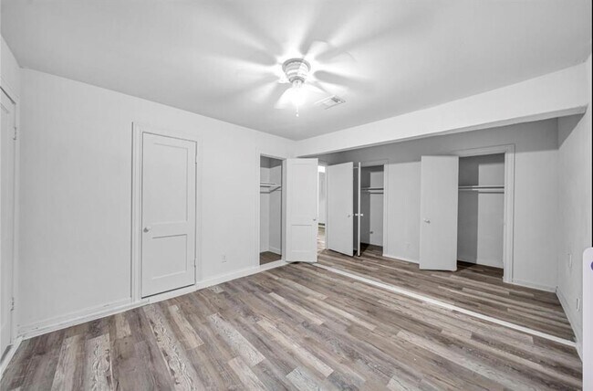 Building Photo - 3207 Florida St