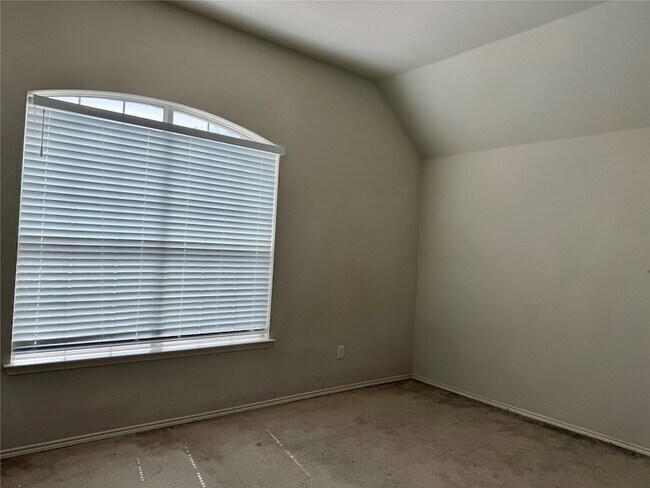 Building Photo - 8373 Brightside Ln
