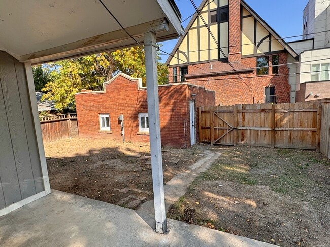 Building Photo - 3250 Meade St