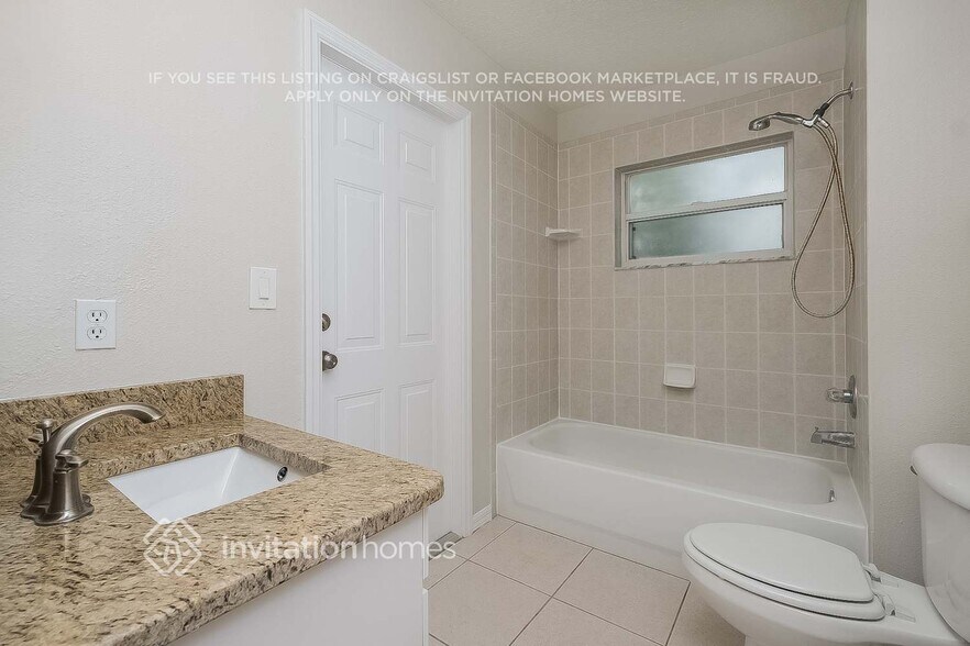 Building Photo - 2618 Brookville Dr