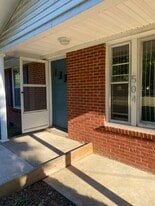 Building Photo - 504 Luther Rd