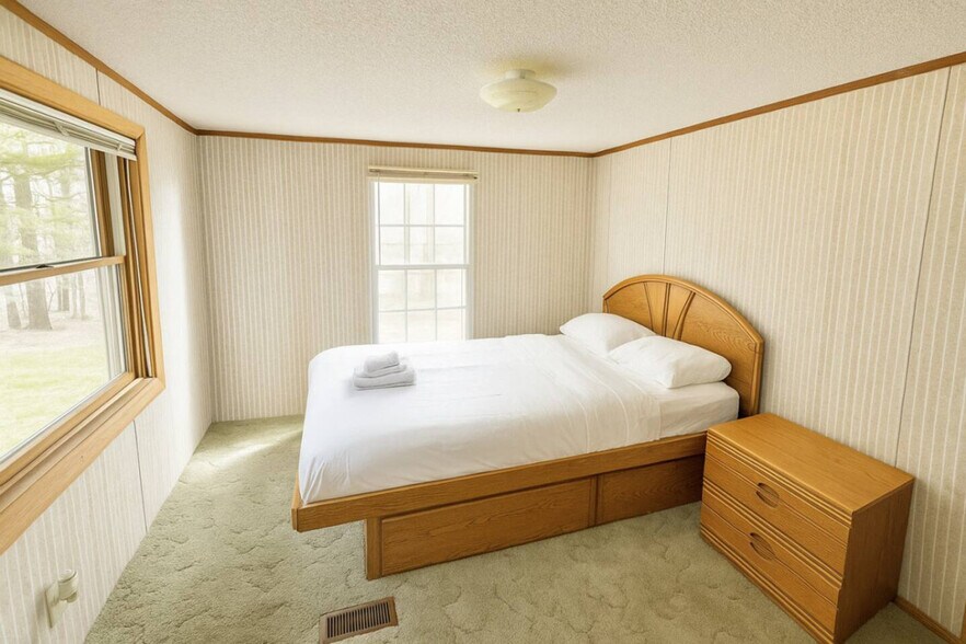 Building Photo - 44 Heinle Rd