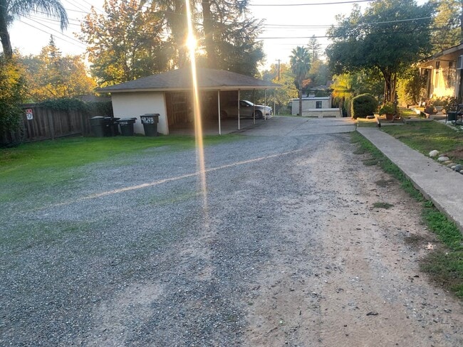 Building Photo - 2868003/60