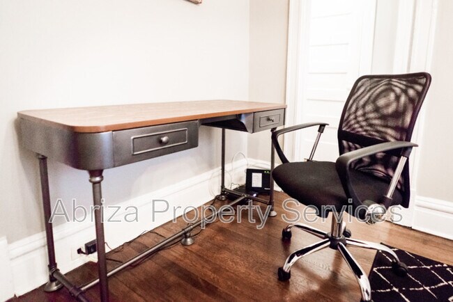 Building Photo - 1651 S Spring Ave