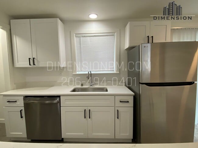 Building Photo - Charming 3-bedroom, 1-bathroom house in Fe...