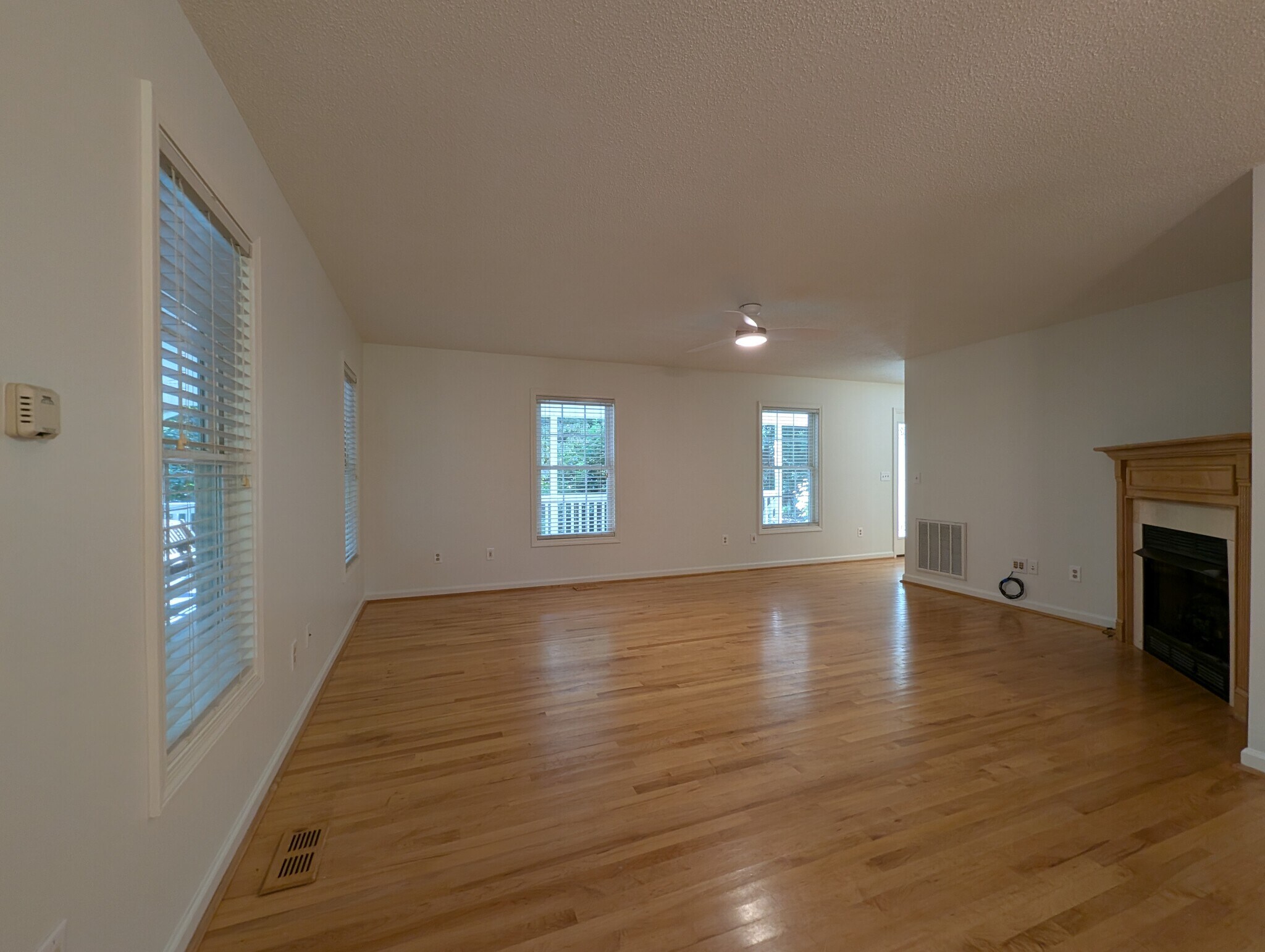 Dining - 14 Weaver Rd