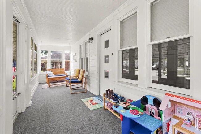 Building Photo - 22713 Lanse St