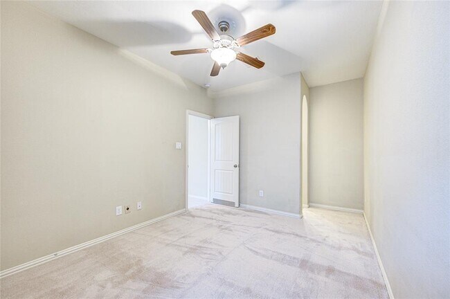 Building Photo - 6710 Trinity Trail Ln