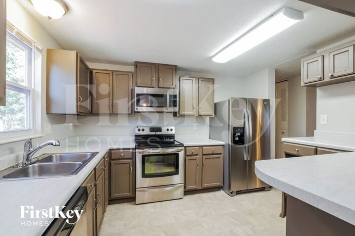 Building Photo - 7333 Brigmore Dr