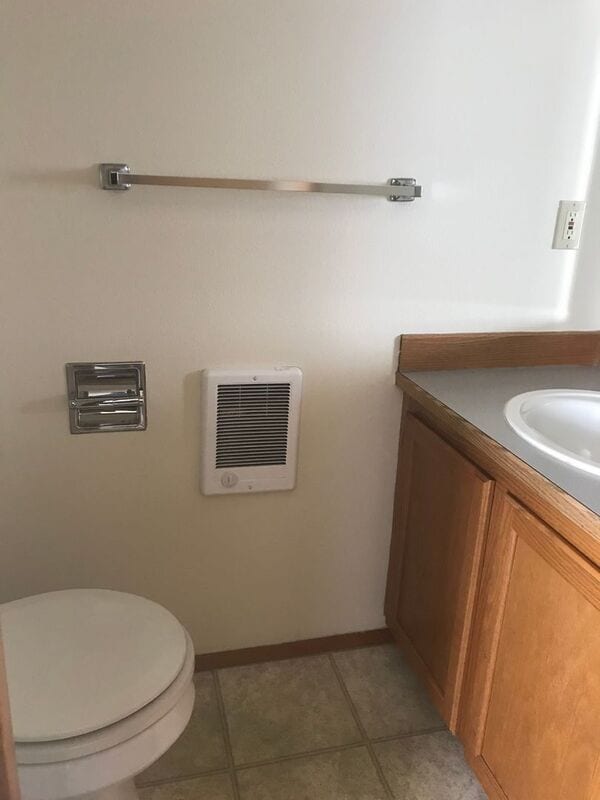 Building Photo - 400 S Morain St