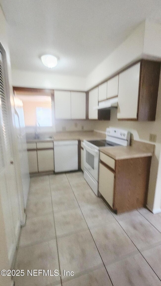 Building Photo - 9411 Genna Trace Trail