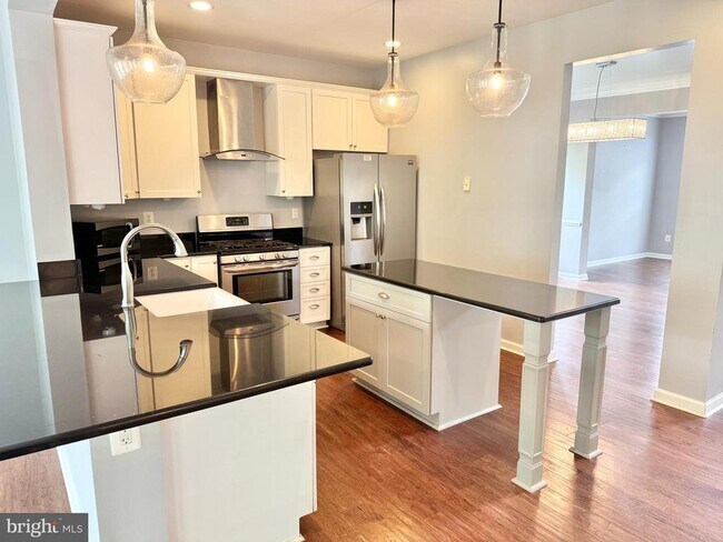 Building Photo - 35 Live Oak Ln