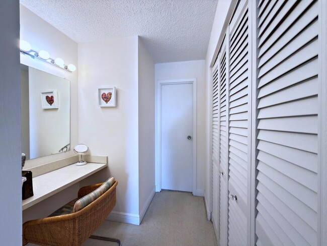 Building Photo - 3546 S Ocean Blvd