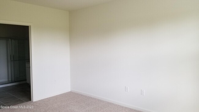 Building Photo - 760 Acadia Ct SE