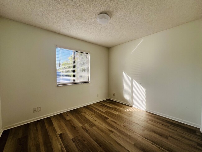 Building Photo - 11877 Sturbridge Ln