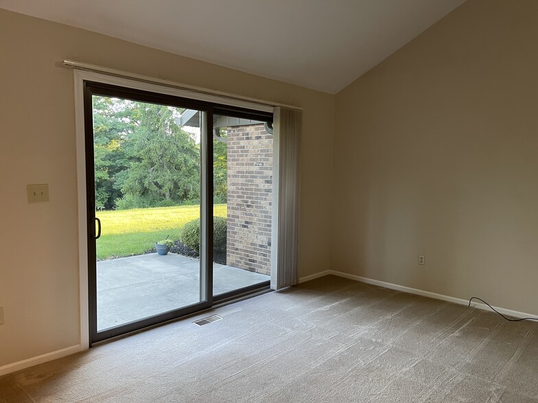 Building Photo - 2675 Glen Arbor Ter