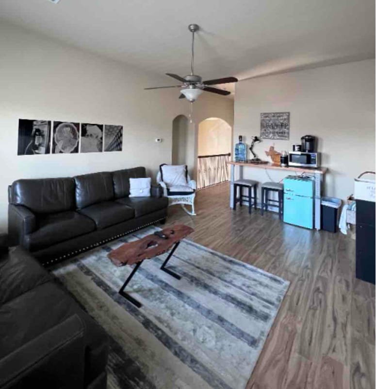Building Photo - 820 Osage Dr