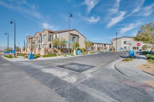 Building Photo - New 2-Story Home with Modern Features in a Desirable Community