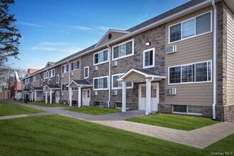 Building Photo - 146 Avenue