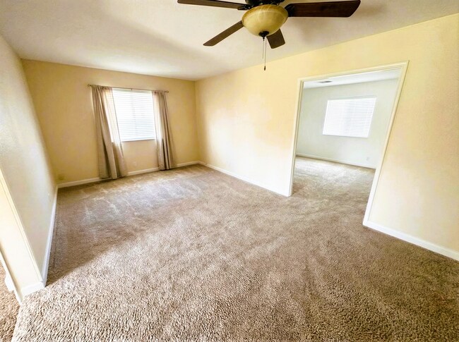 Building Photo - Spacious 3-Bedroom Home with Large Backyard in Fairfield