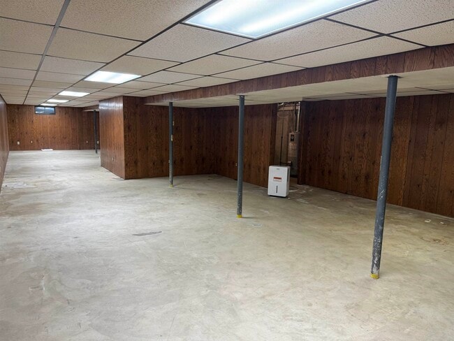Building Photo - 5610 Marengo Rd
