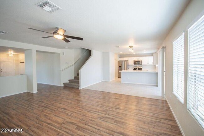 Building Photo - 3683 E Constitution Dr
