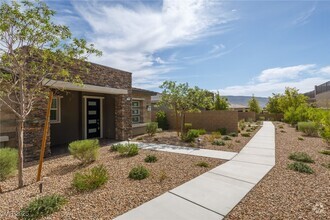 Building Photo - 929 Silverfir Ct