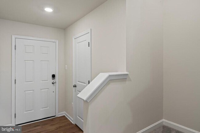 Building Photo - 51 Arsberg Dr