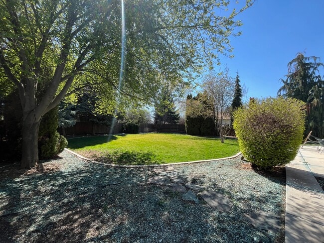 Building Photo - 11917 W Lewisburg Ct