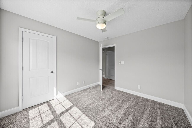 Building Photo - 169 Bonnell Dr