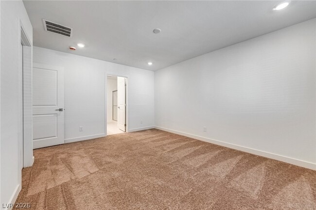 Building Photo - 5838 Kips Bay St