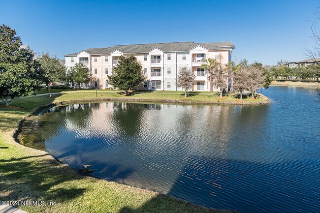 Building Photo - 4917 Key Lime Dr