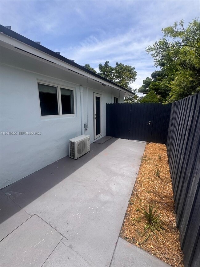 Building Photo - 46xx SW 89th Pl