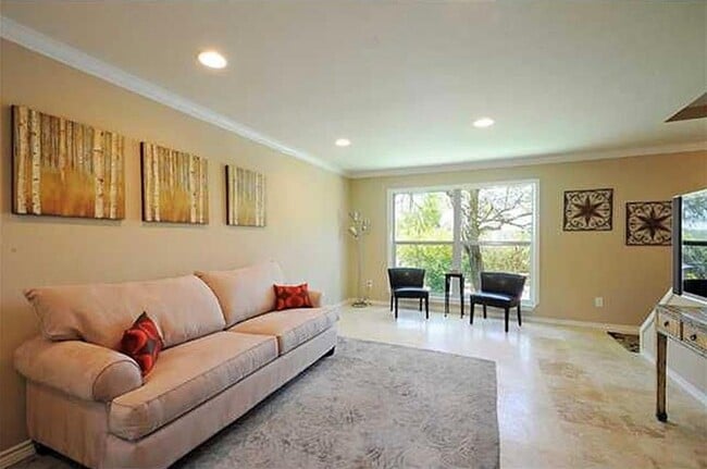 Building Photo - 6812 Syracuse Cove