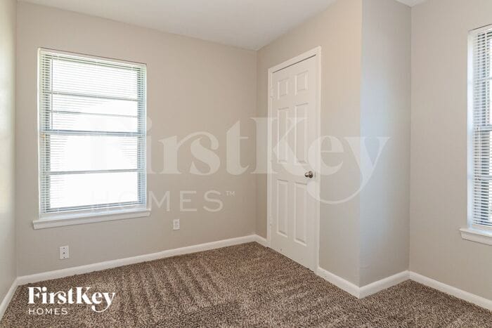 Building Photo - 1421 Belmont St